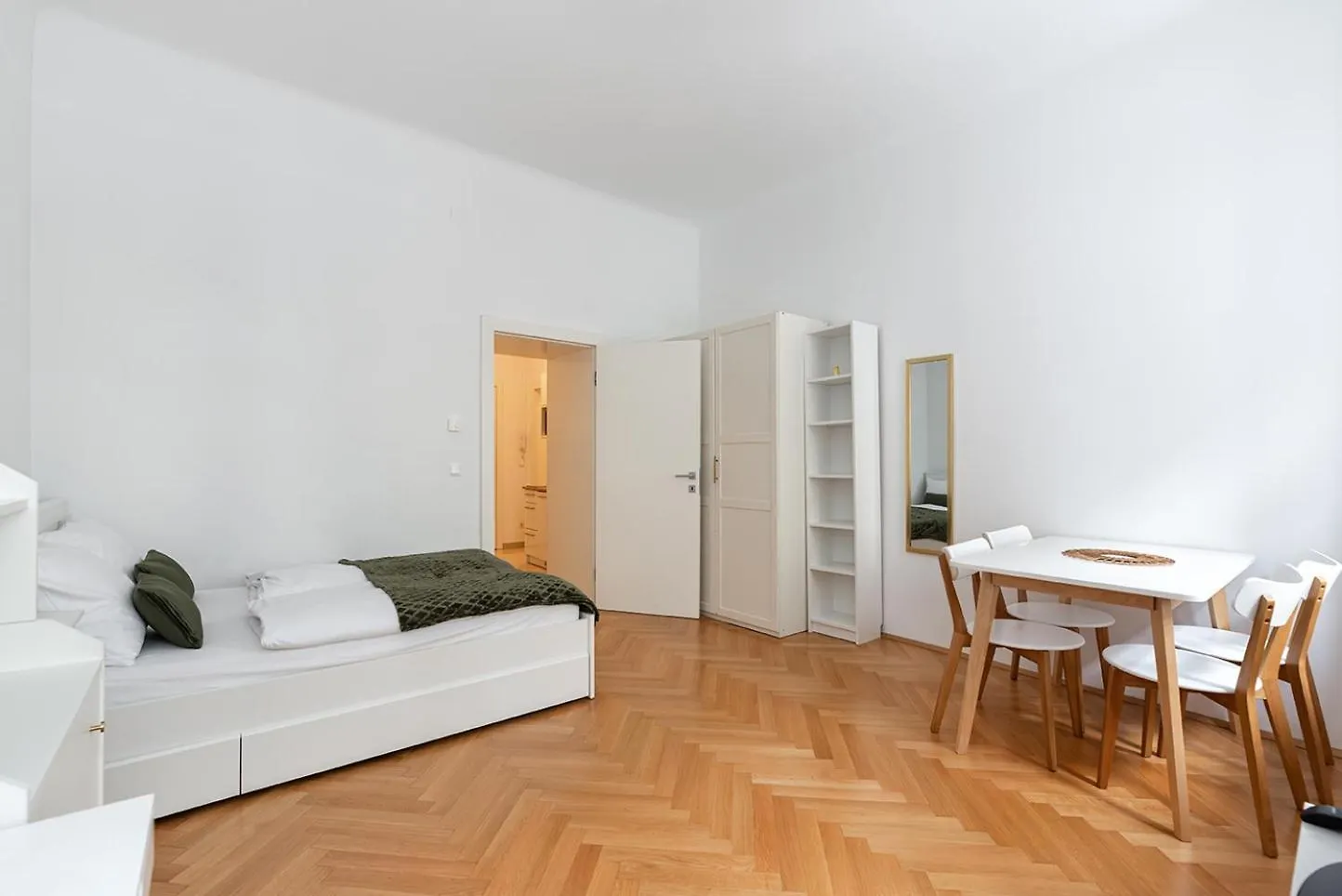 Apartment Schoenes Studio In Zentrumsnaehe Vienna
