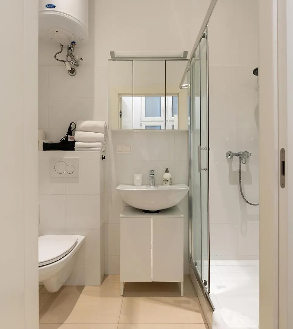 Apartment Schoenes Studio In Zentrumsnaehe Vienna